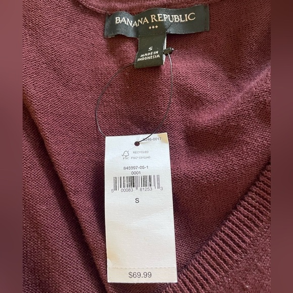 Banana Republic burgundy, Forever V-neck sweater sz S - Picture 2 of 6